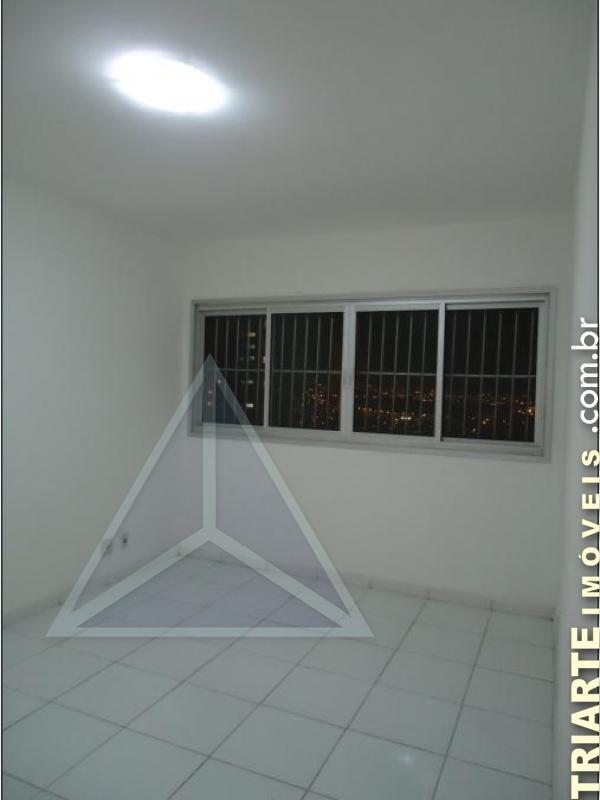 Apartamento à venda com 2 quartos, 62m² - Foto 5