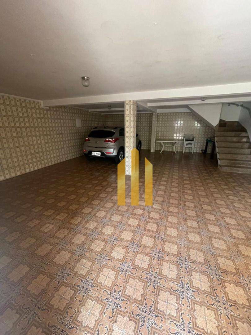 Sobrado à venda e aluguel com 4 quartos, 300m² - Foto 45