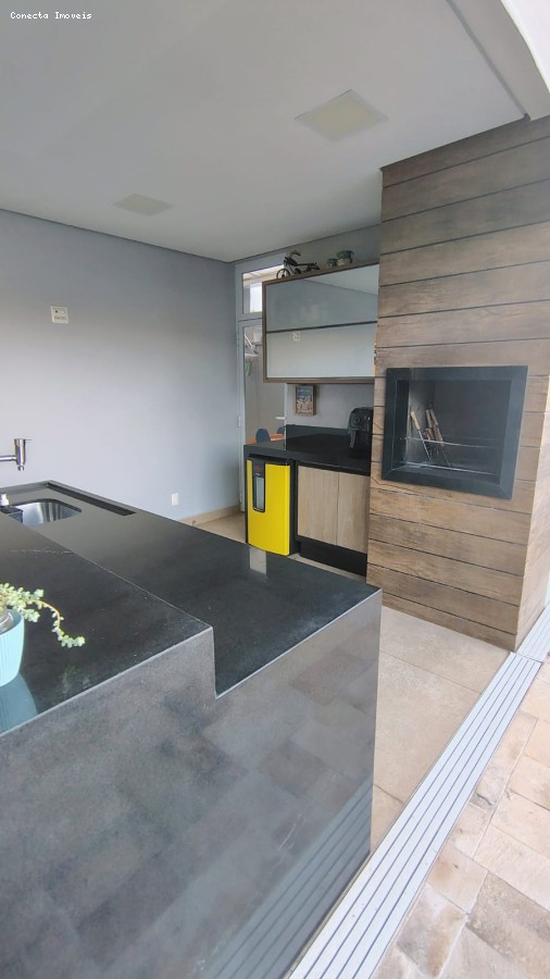 Casa de Condomínio à venda com 3 quartos, 235m² - Foto 27