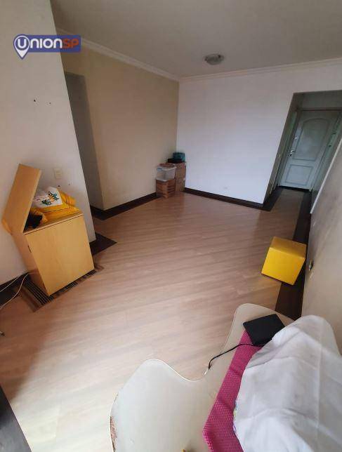 Apartamento à venda com 3 quartos, 69m² - Foto 2