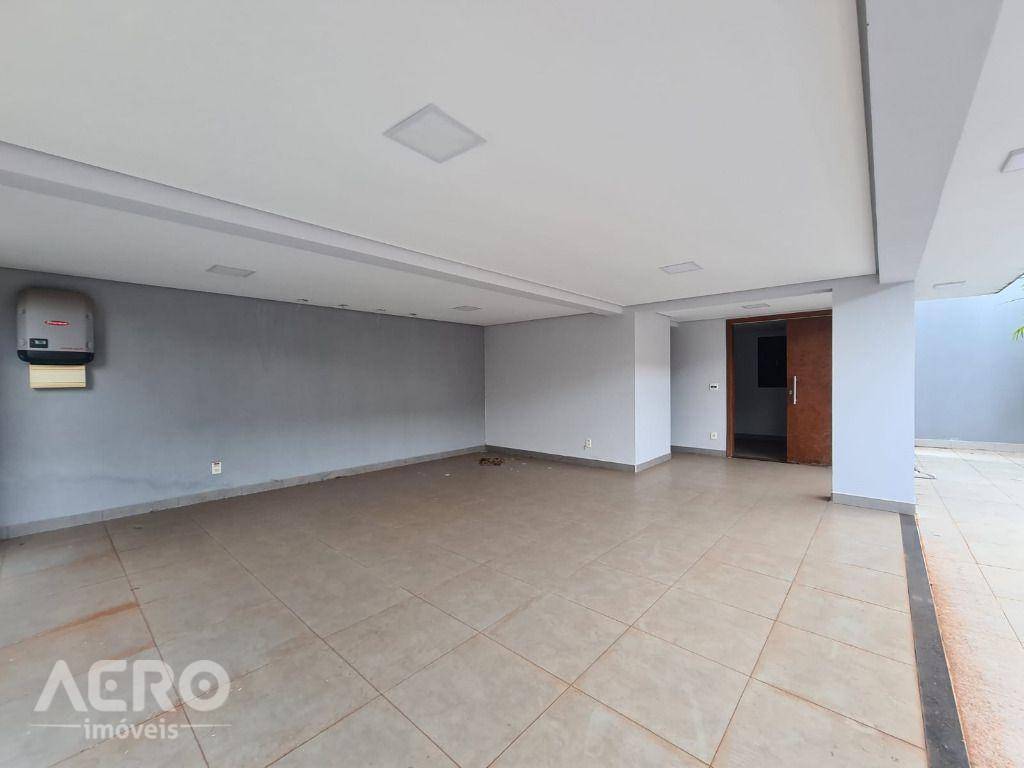 Casa de Condomínio à venda com 3 quartos, 451m² - Foto 30