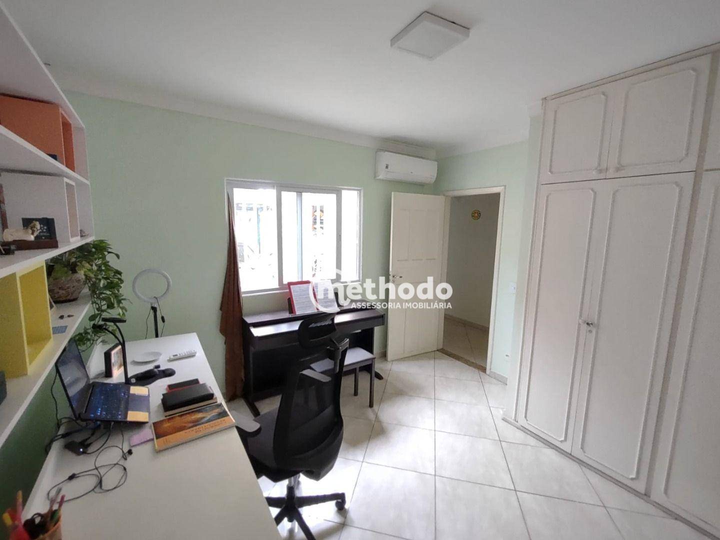 Casa à venda com 3 quartos, 225m² - Foto 11