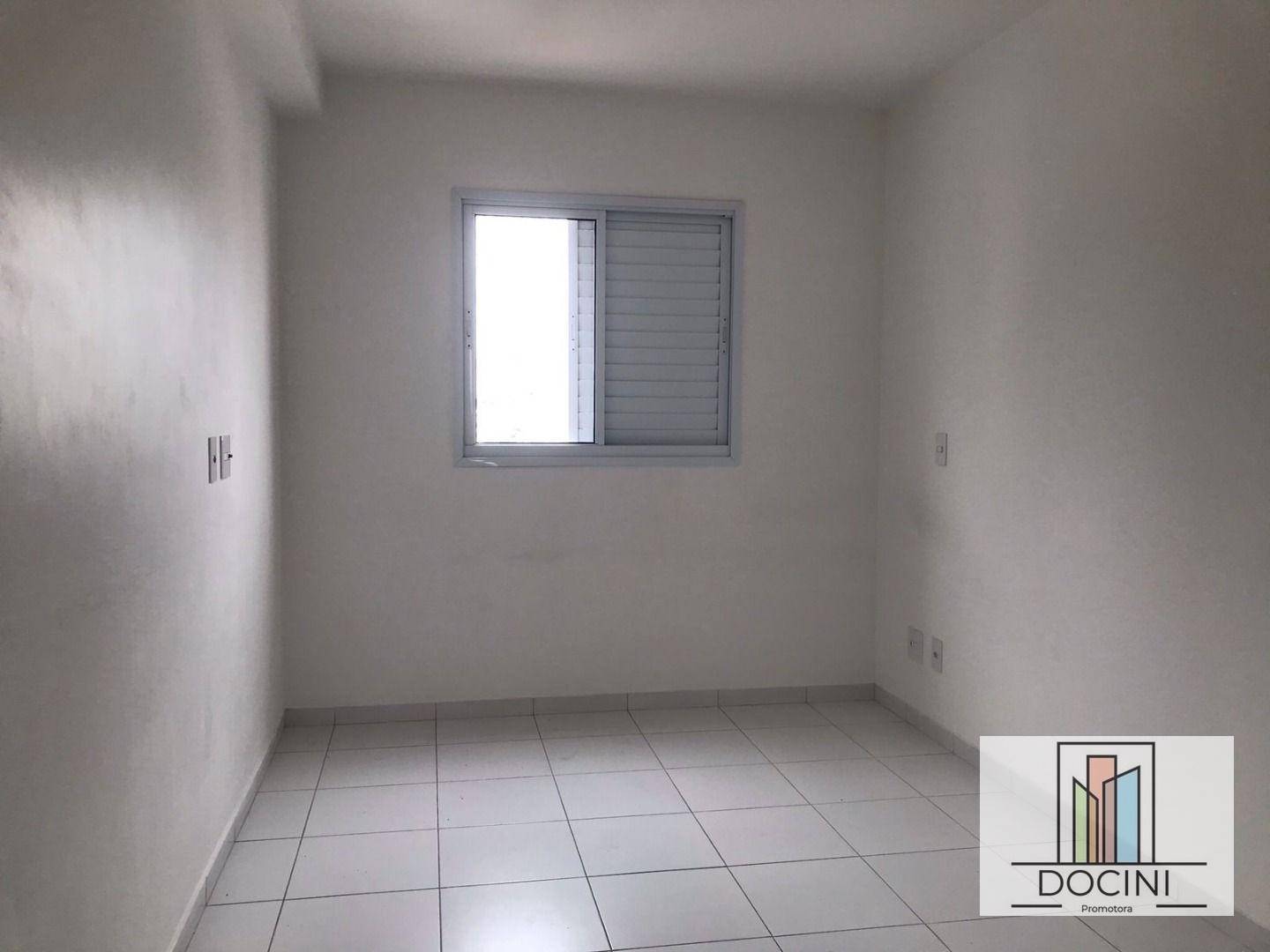 Apartamento à venda com 2 quartos, 67m² - Foto 16