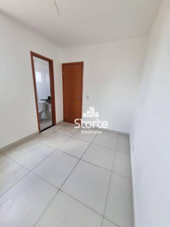 Apartamento para alugar com 2 quartos, 56m² - Foto 11