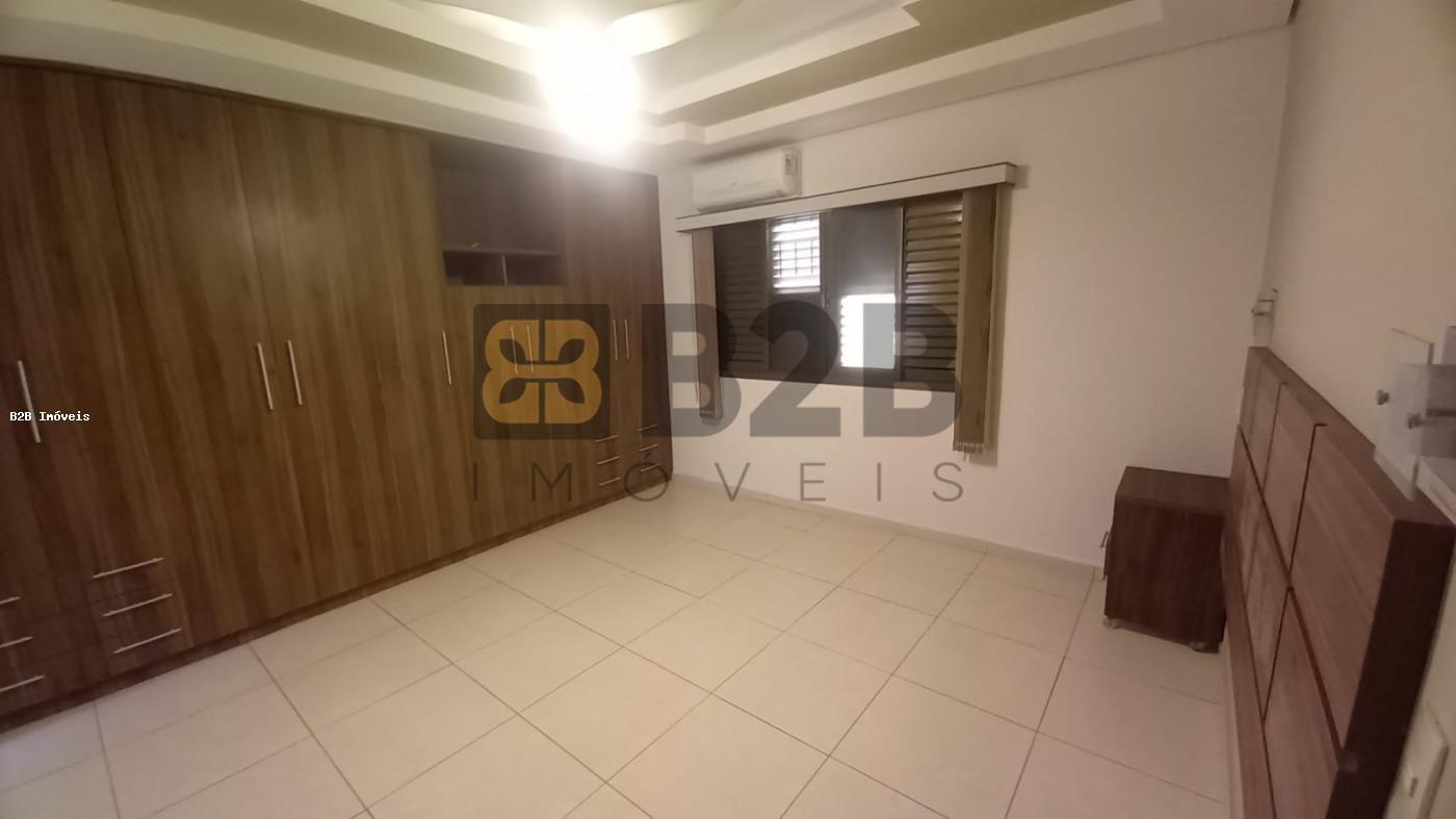 Casa à venda com 3 quartos, 260m² - Foto 14