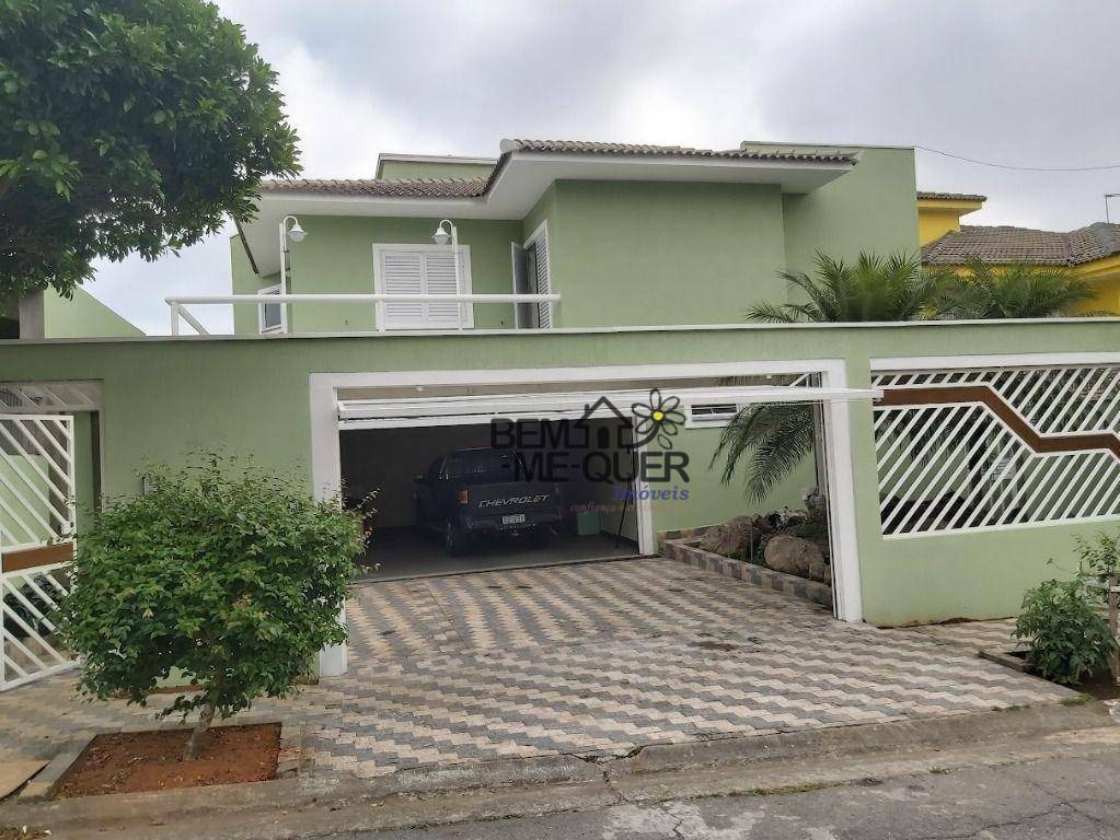 Sobrado à venda com 3 quartos, 500m² - Foto 1