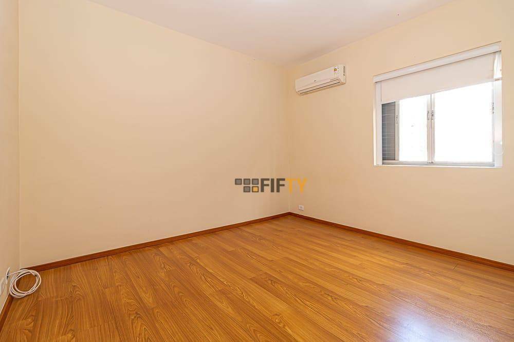 Apartamento à venda com 3 quartos, 128m² - Foto 1