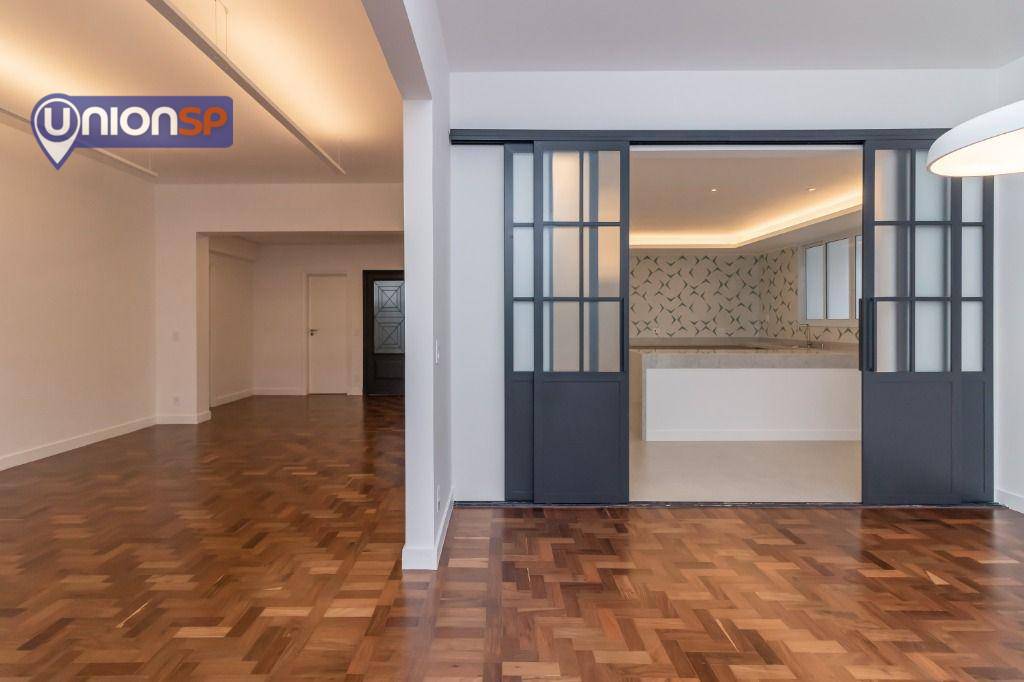 Apartamento à venda com 3 quartos, 239m² - Foto 9