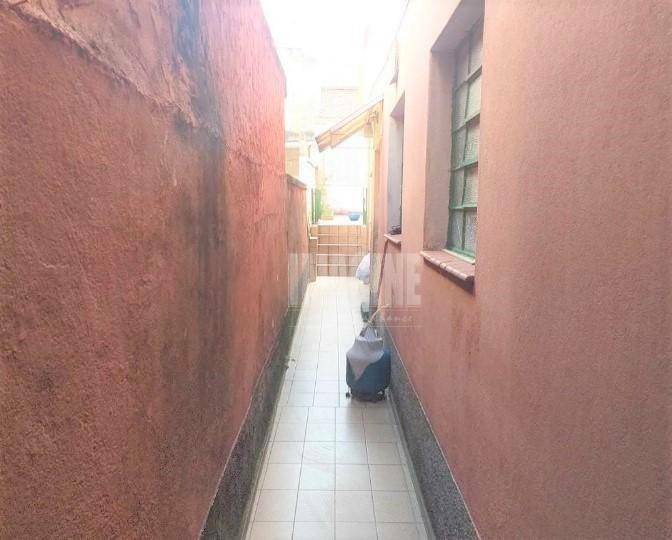 Sobrado à venda com 4 quartos, 150m² - Foto 1