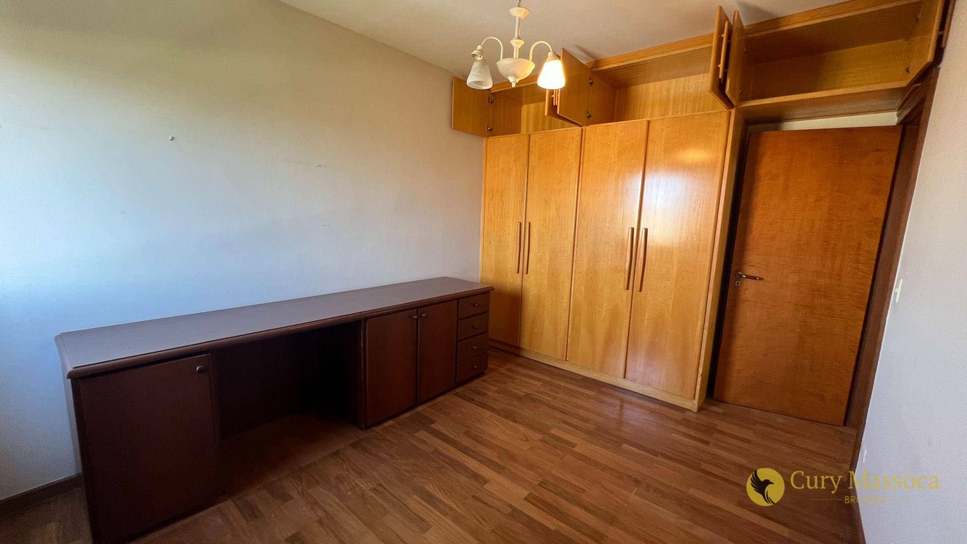 Apartamento para alugar com 4 quartos, 247m² - Foto 15