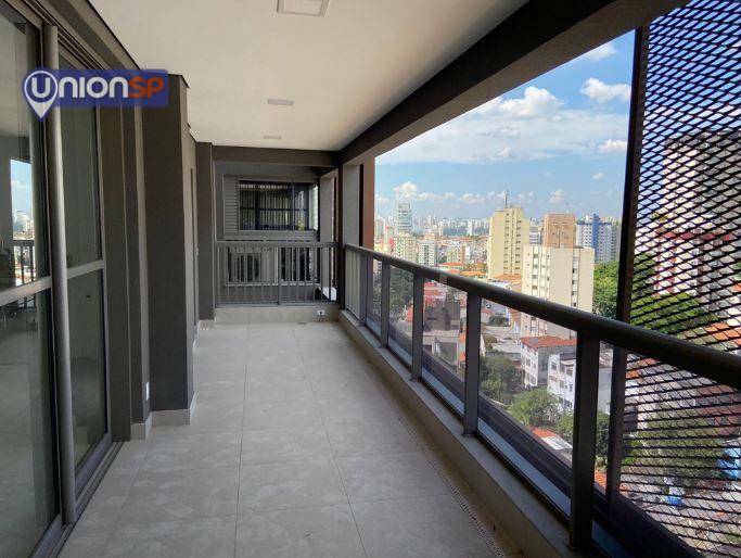 Apartamento à venda com 3 quartos, 140m² - Foto 3