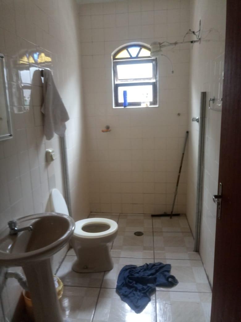 Casa à venda com 3 quartos, 200m² - Foto 12