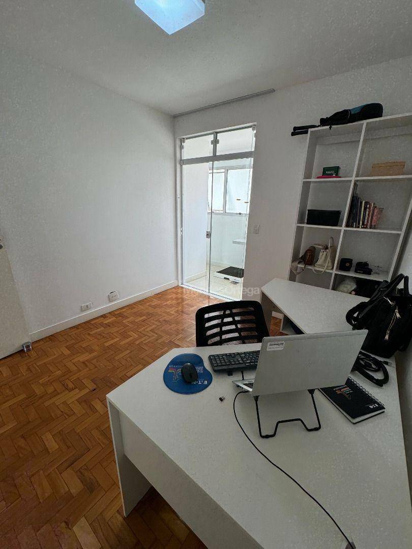 Apartamento para alugar com 3 quartos, 110m² - Foto 15