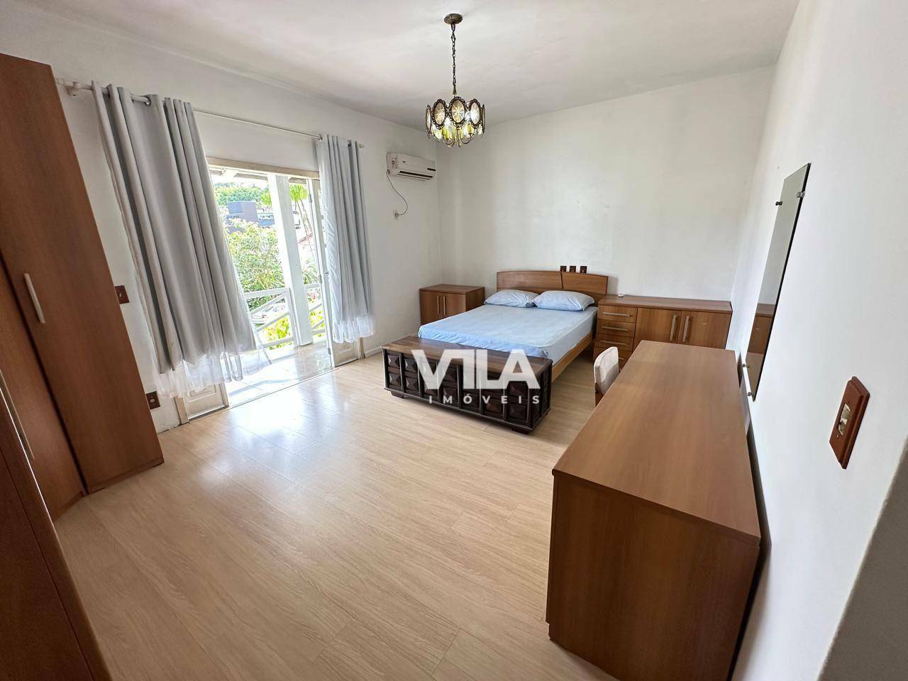 Casa à venda e aluguel com 5 quartos, 246m² - Foto 32