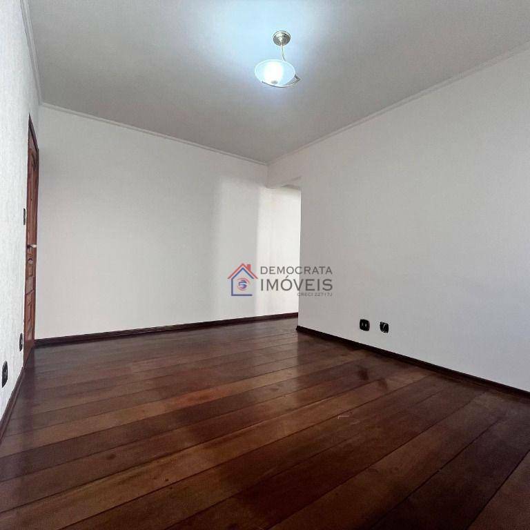 Apartamento à venda com 2 quartos, 85m² - Foto 4