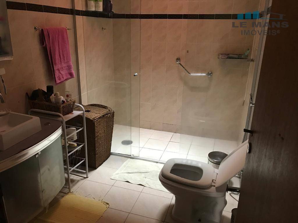 Casa à venda com 4 quartos, 400m² - Foto 20