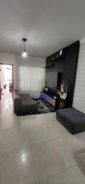 Sobrado à venda com 3 quartos, 90m² - Foto 2