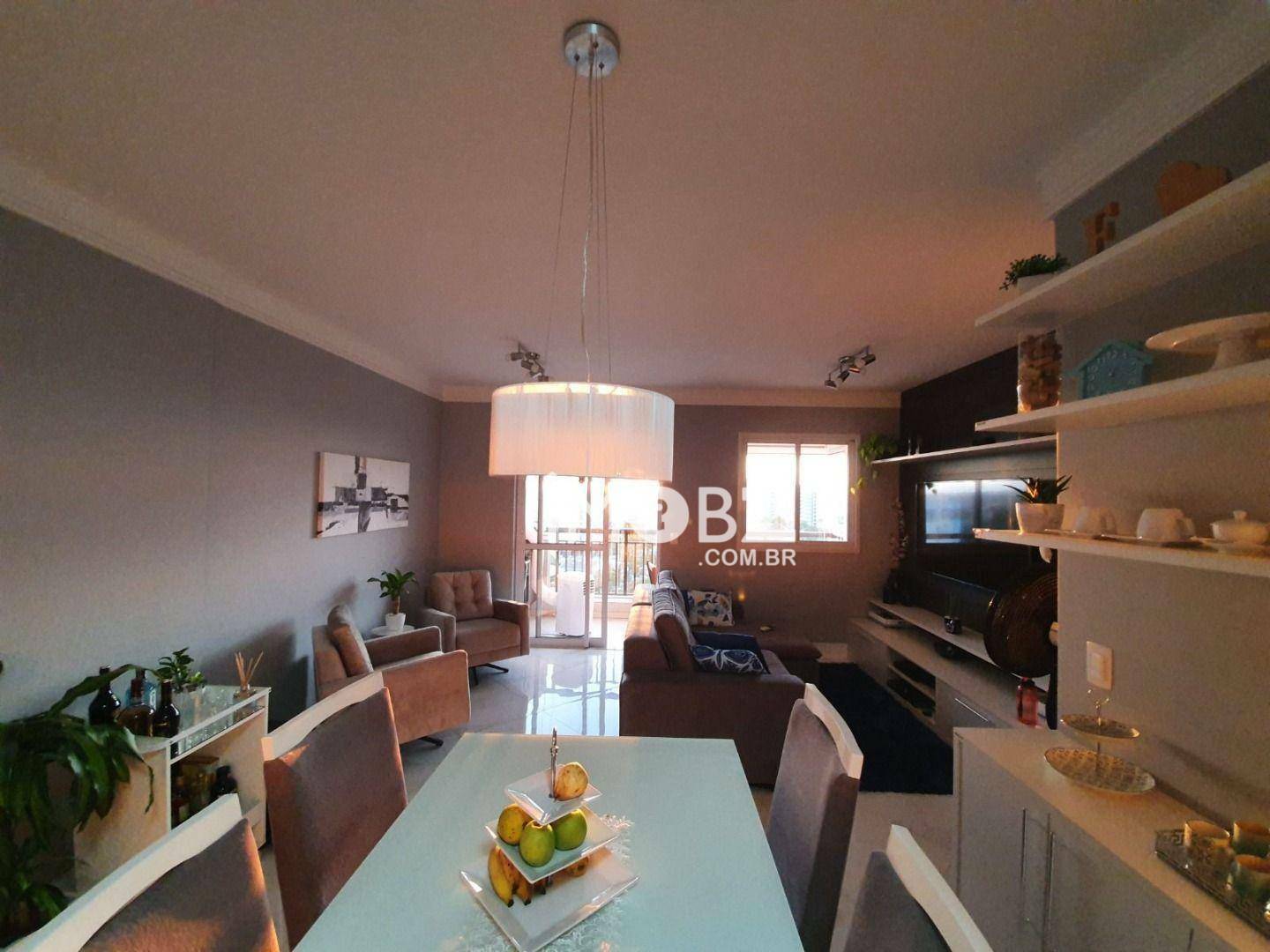 Apartamento à venda com 2 quartos, 69m² - Foto 1