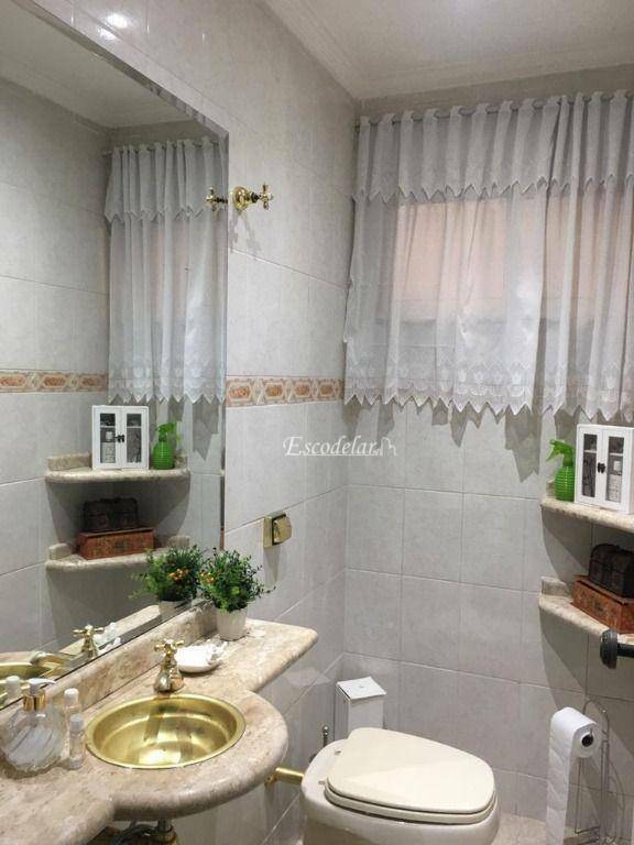 Sobrado à venda com 3 quartos, 250m² - Foto 18