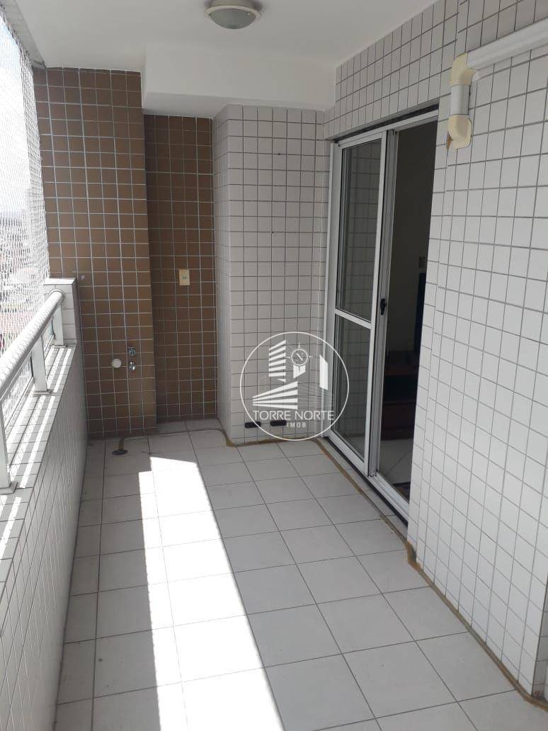 Apartamento para alugar com 3 quartos, 140m² - Foto 8