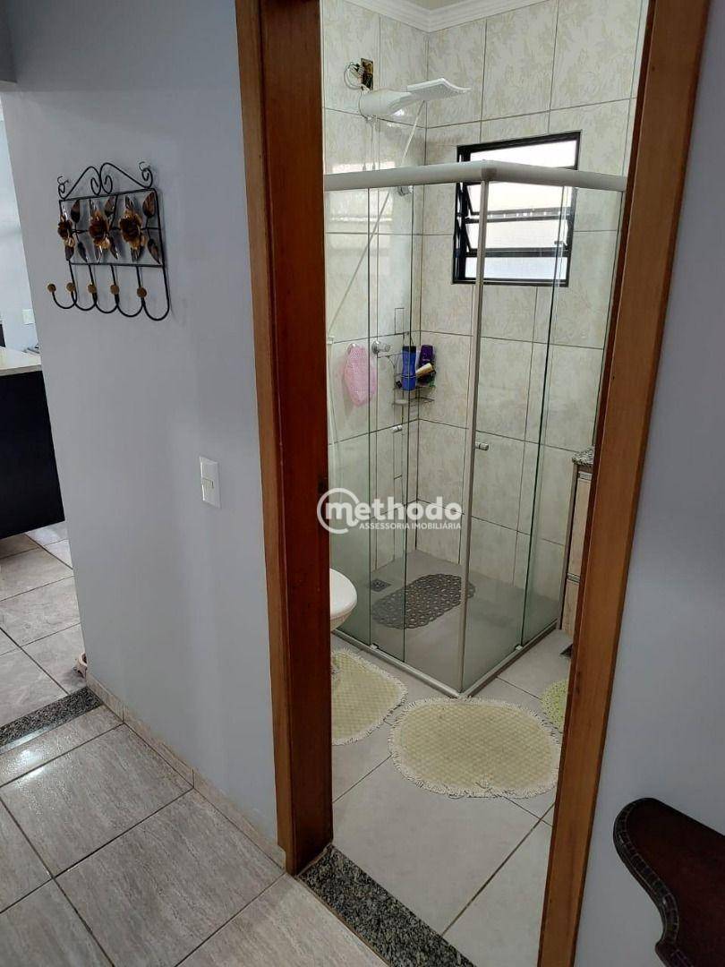Casa à venda com 4 quartos, 142m² - Foto 2