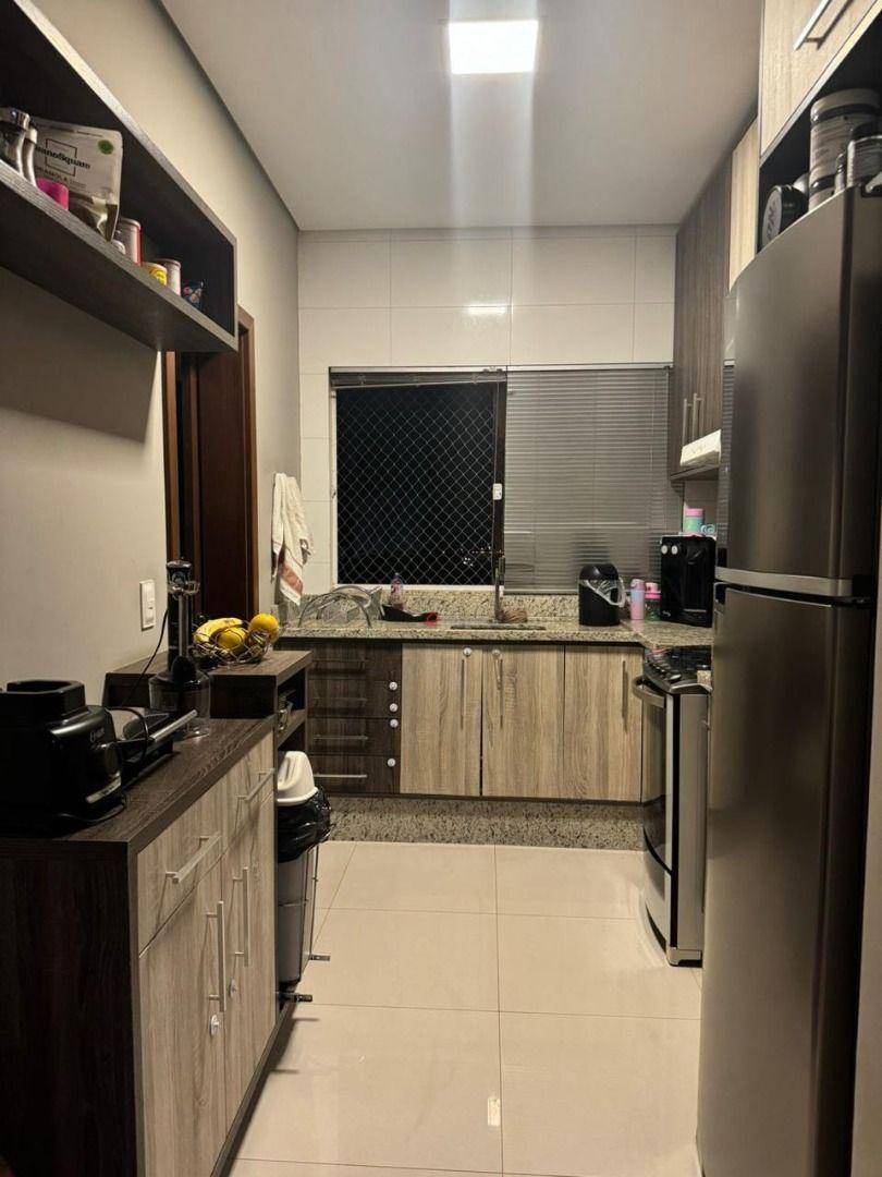 Apartamento à venda com 3 quartos, 98m² - Foto 12