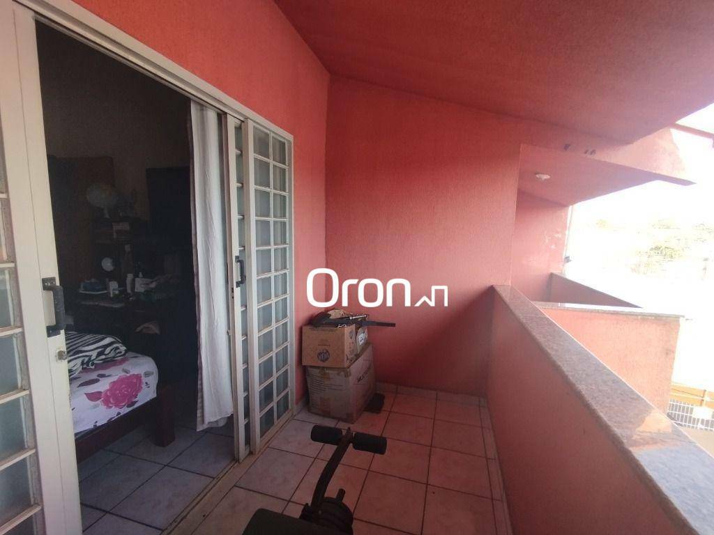 Sobrado à venda com 3 quartos, 180m² - Foto 5