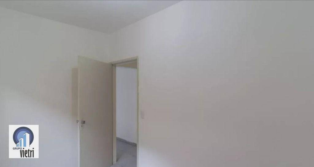 Casa para alugar com 2 quartos, 50m² - Foto 15