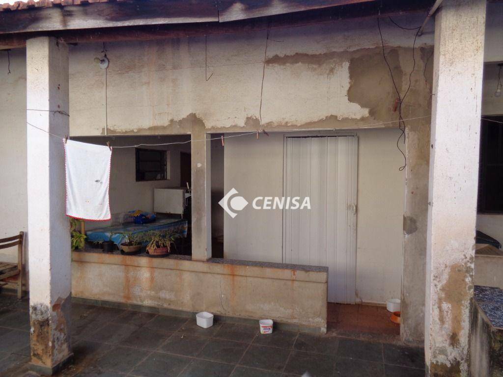 Casa à venda com 4 quartos, 148m² - Foto 15