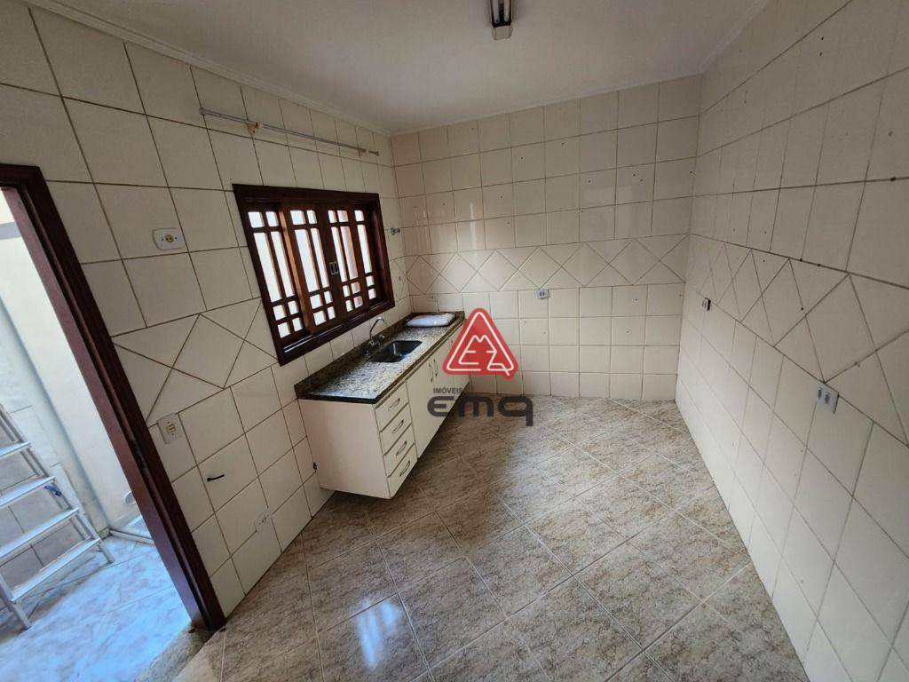 Sobrado para alugar com 3 quartos, 180m² - Foto 7