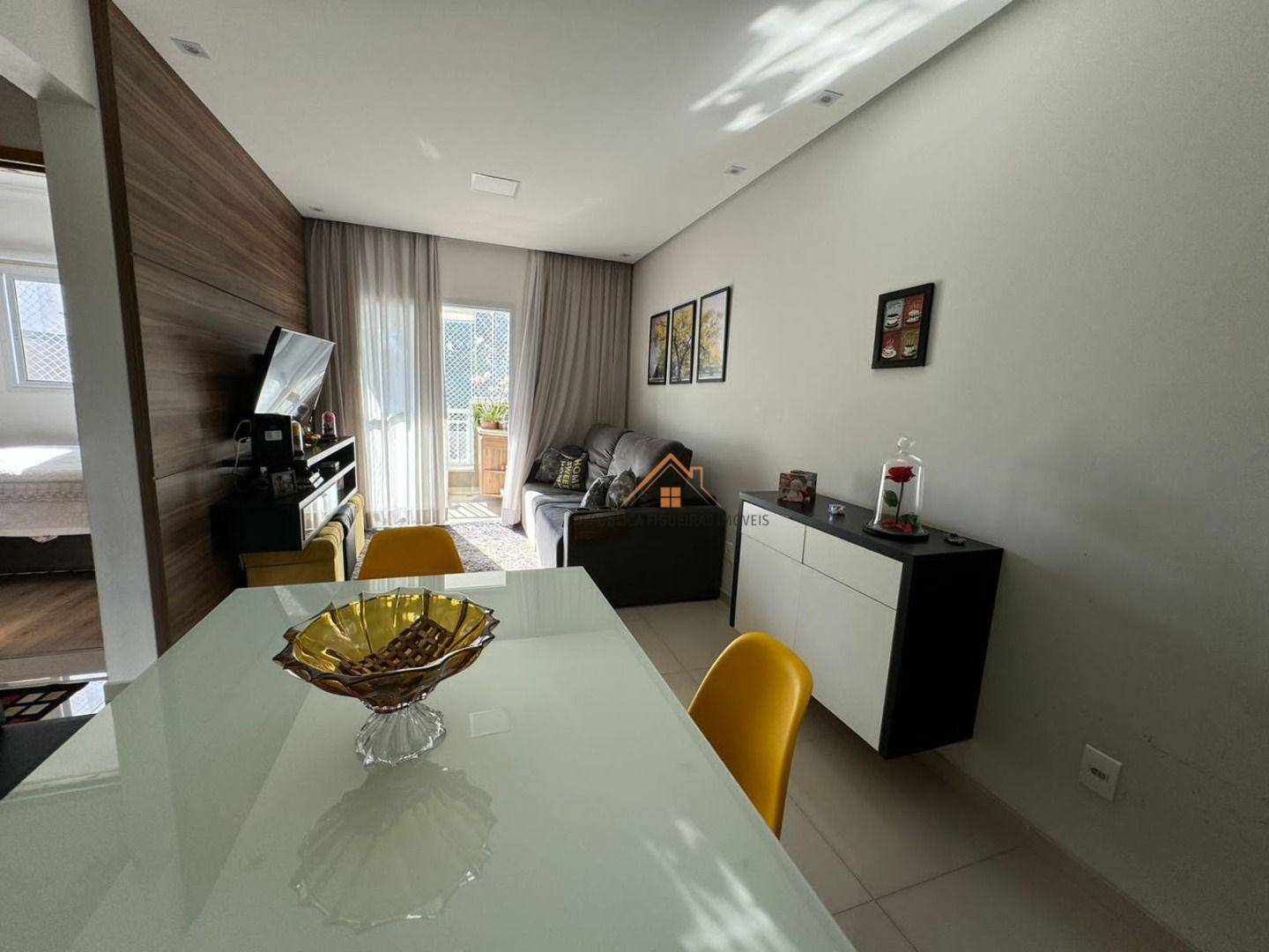 Apartamento à venda com 2 quartos, 63m² - Foto 1