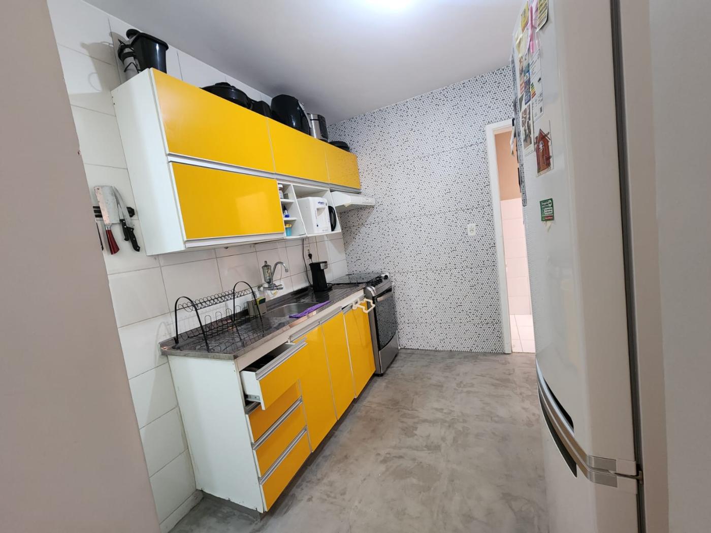 Casa à venda com 2 quartos, 67m² - Foto 2