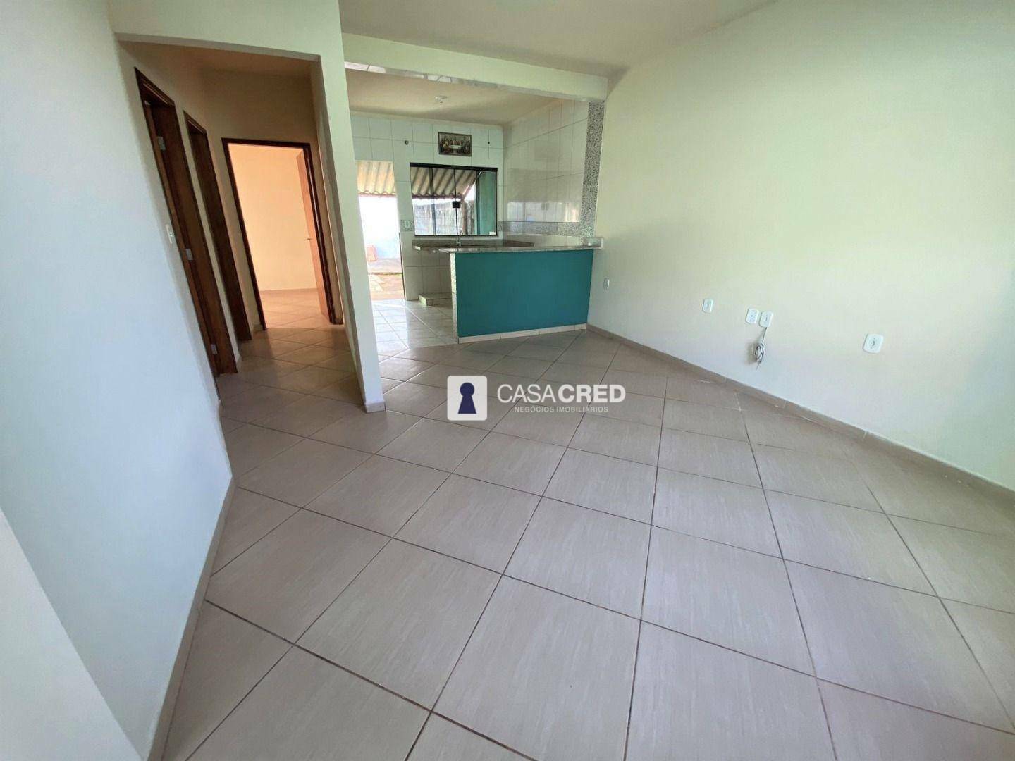 Casa à venda com 2 quartos, 67m² - Foto 2