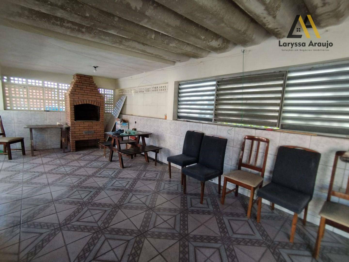 Casa à venda com 4 quartos, 310m² - Foto 16