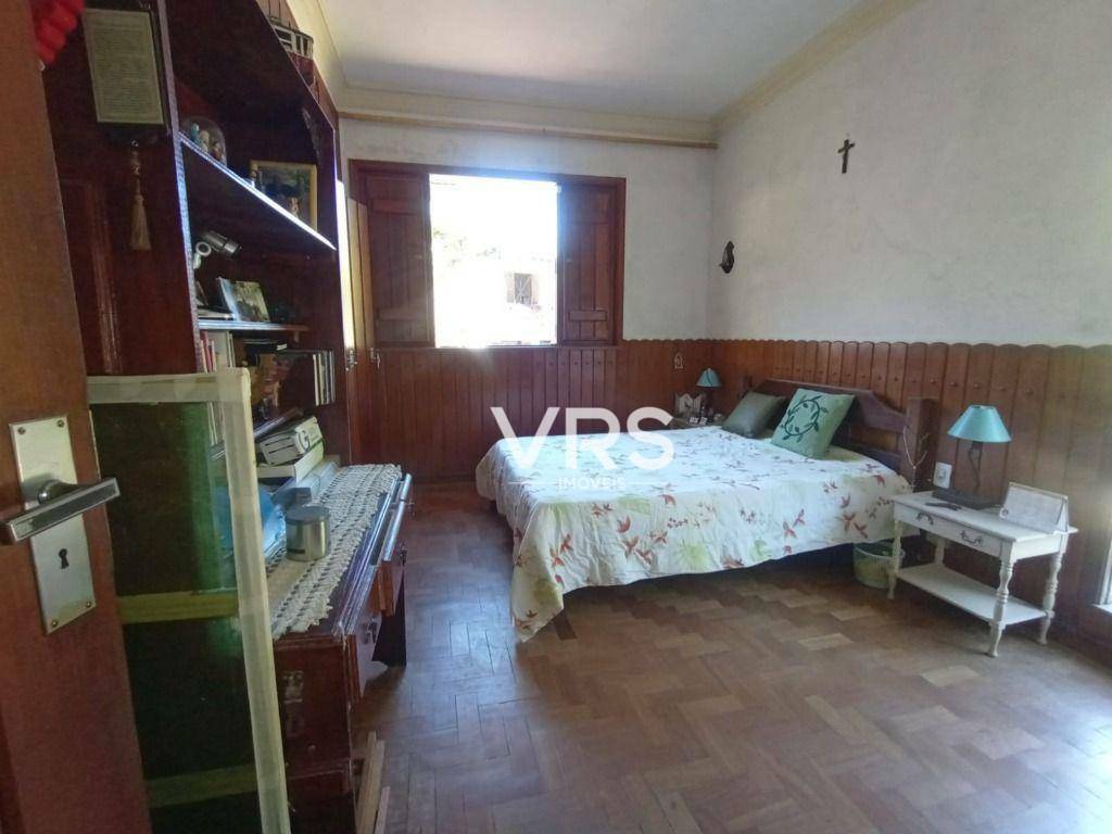 Casa à venda com 7 quartos, 581m² - Foto 31