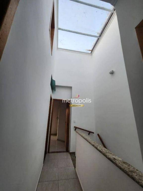 Sobrado à venda com 3 quartos, 200m² - Foto 11