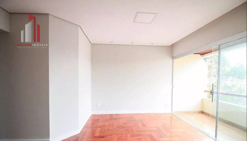 Apartamento à venda com 3 quartos, 66m² - Foto 4