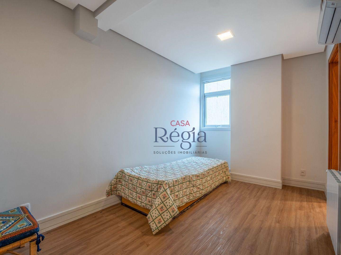 Apartamento à venda com 4 quartos, 200m² - Foto 23