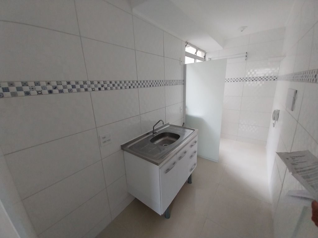 Apartamento para alugar com 2 quartos, 40m² - Foto 7