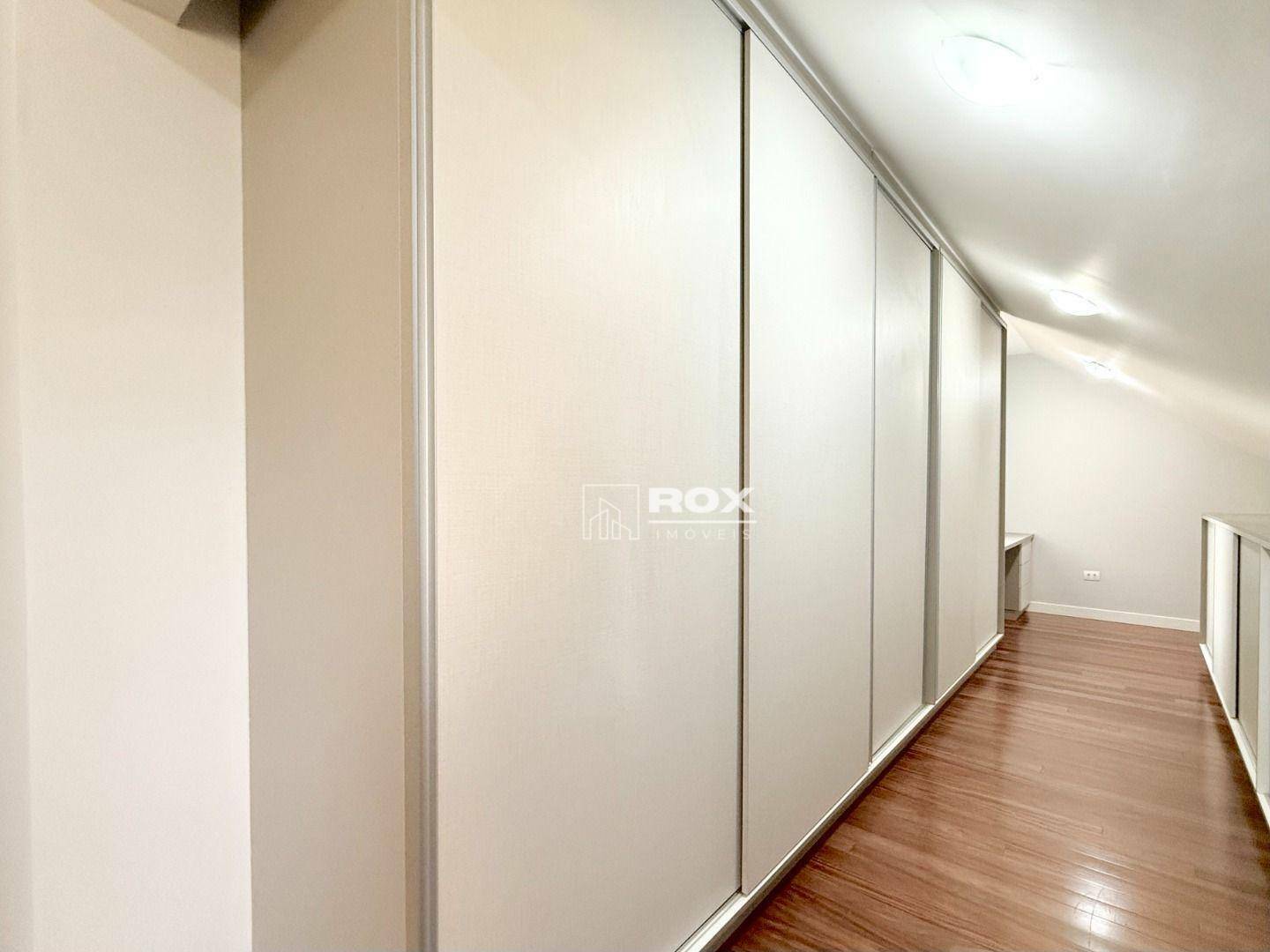 Casa de Condomínio para alugar com 5 quartos, 483m² - Foto 33