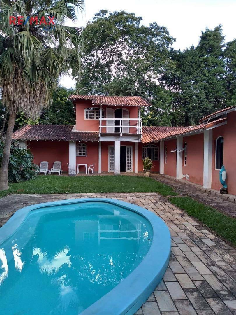 Chácara à venda com 3 quartos, 316m² - Foto 1