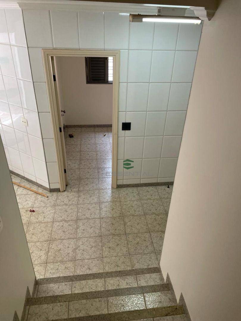 Sobrado à venda e aluguel com 6 quartos, 450m² - Foto 30