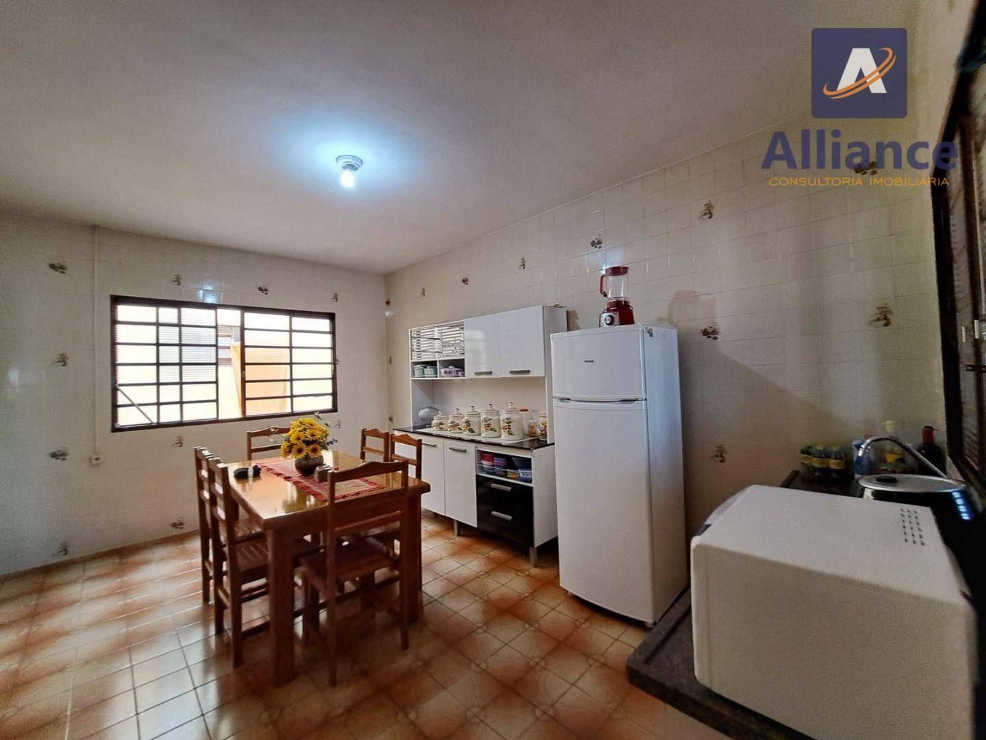 Casa à venda com 3 quartos, 274m² - Foto 15