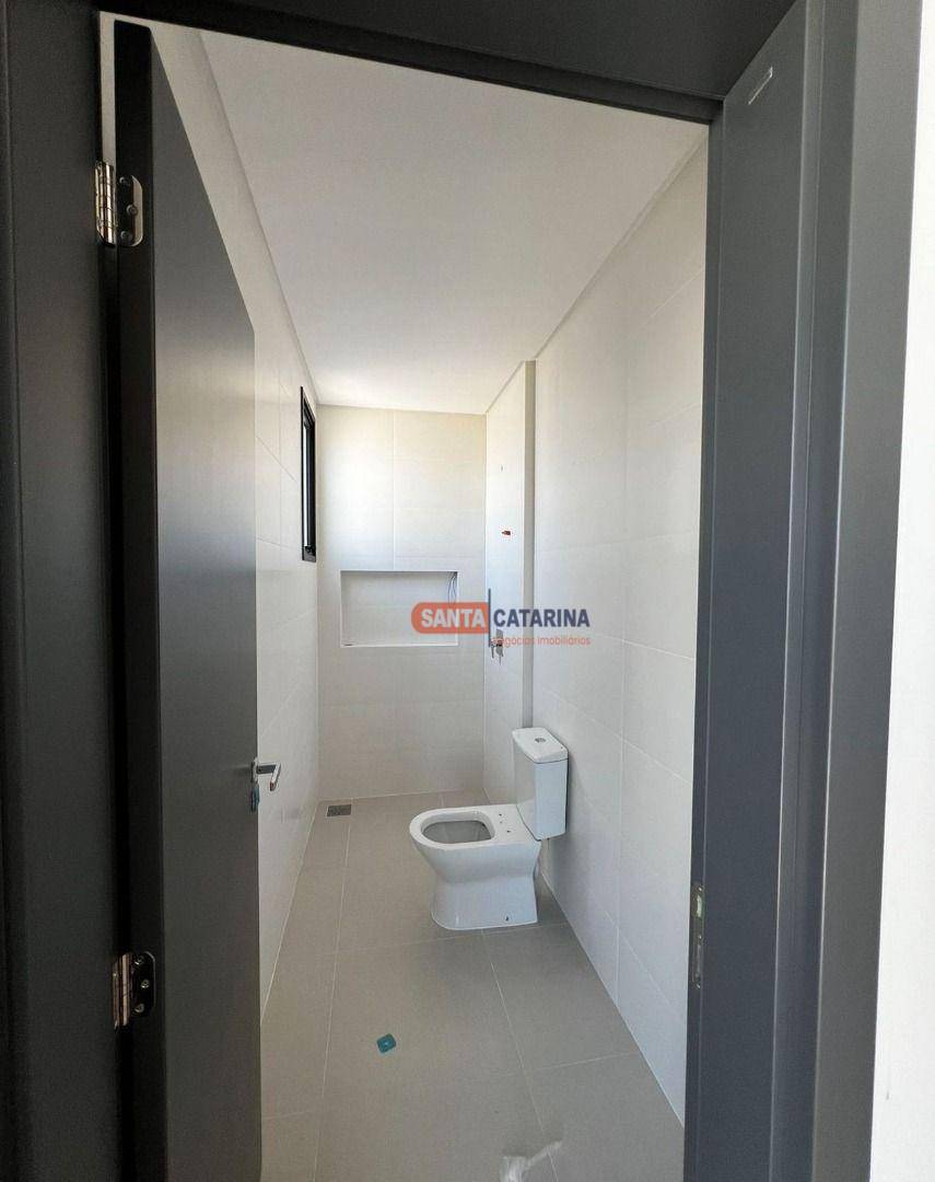 Apartamento à venda com 4 quartos, 188m² - Foto 26