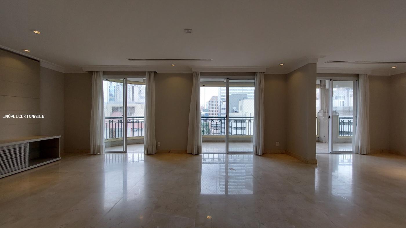 Apartamento à venda com 4 quartos, 238m² - Foto 2