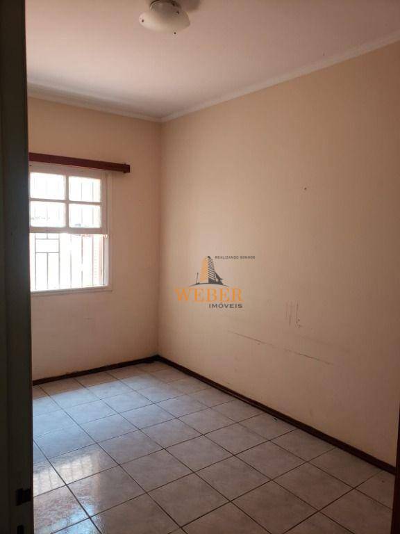 Casa à venda com 4 quartos, 140m² - Foto 4