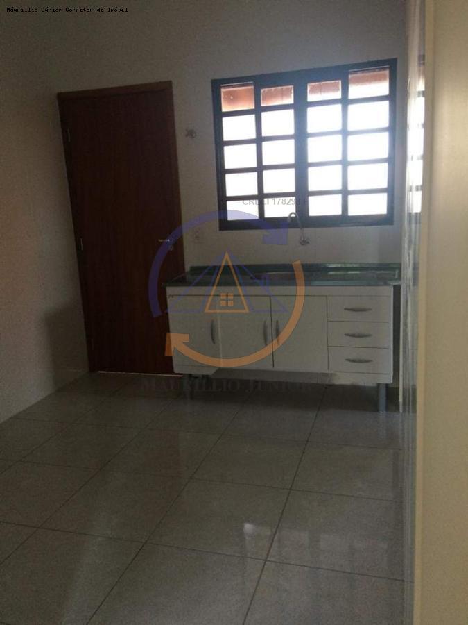 Casa à venda com 2 quartos, 222m² - Foto 6