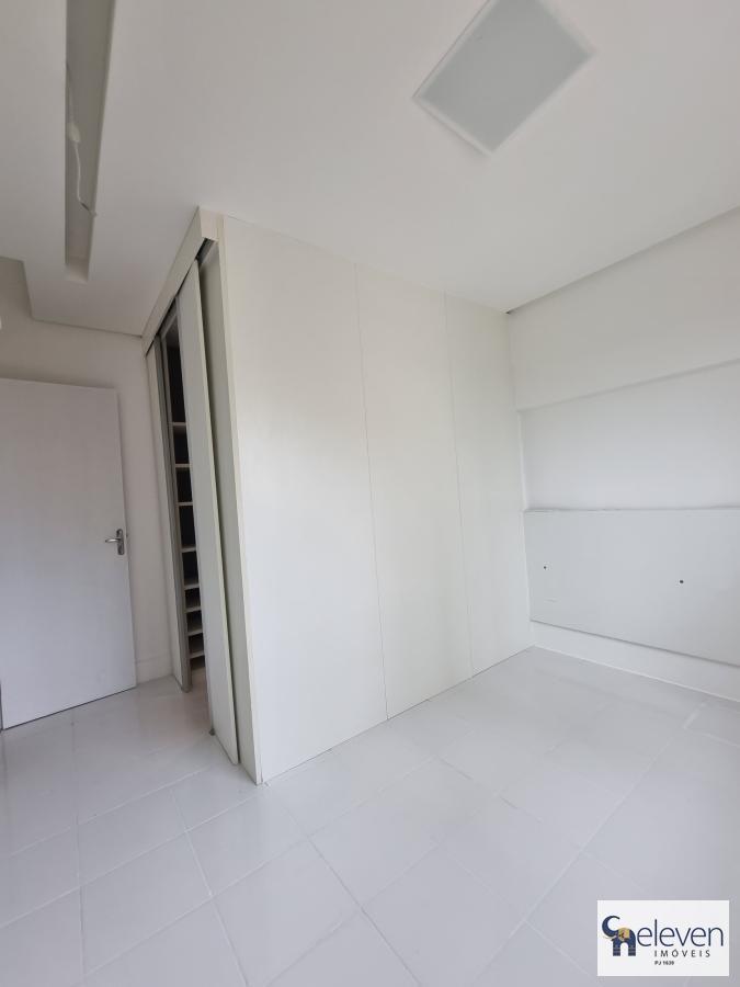 Apartamento à venda com 3 quartos, 75m² - Foto 14