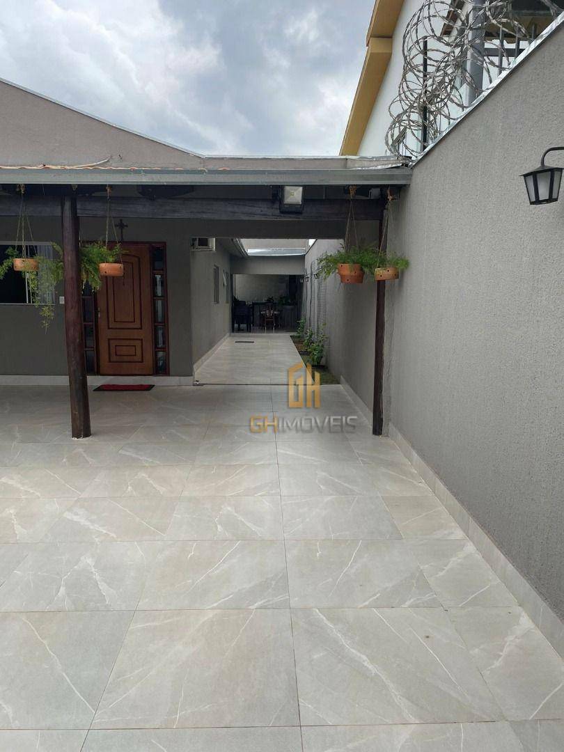 Casa à venda com 3 quartos, 250m² - Foto 3