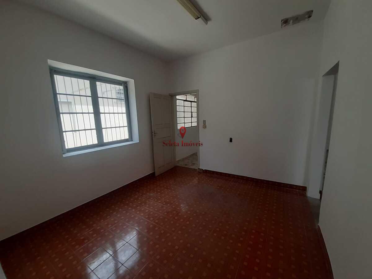 Casa para alugar com 6 quartos, 380m² - Foto 8